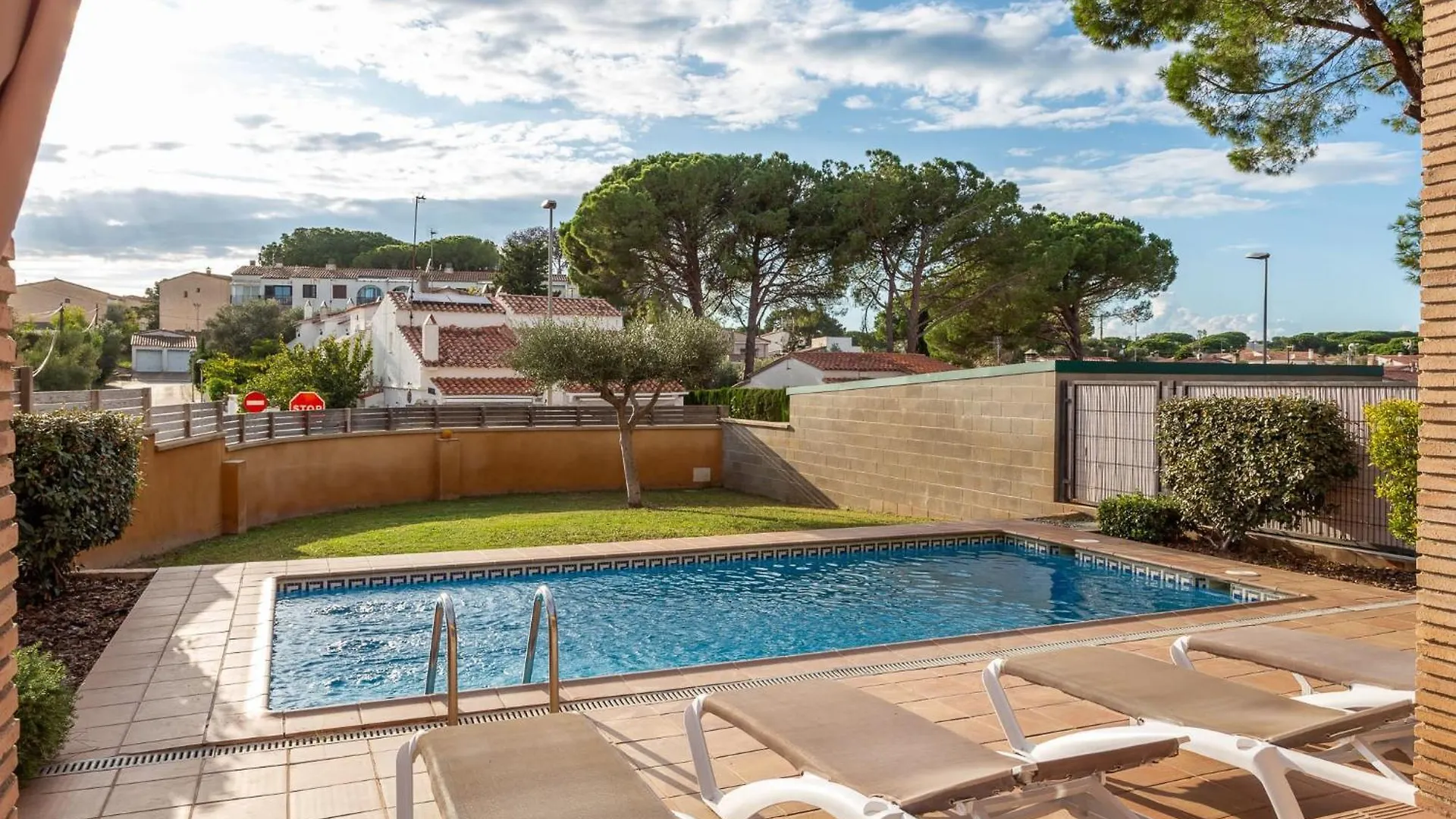 Casa Ancora Villa L' Escala Nyaraló